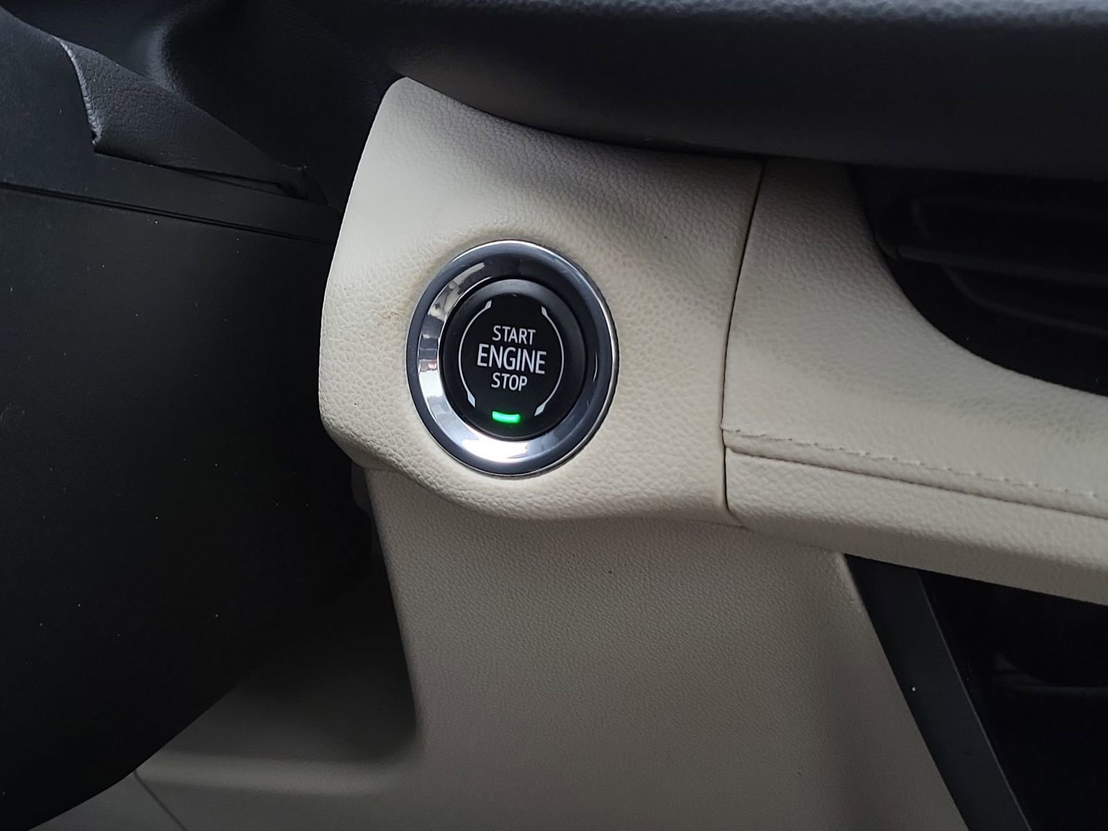 Certified 2023 Buick Envision Avenir AWD/4WD image 17