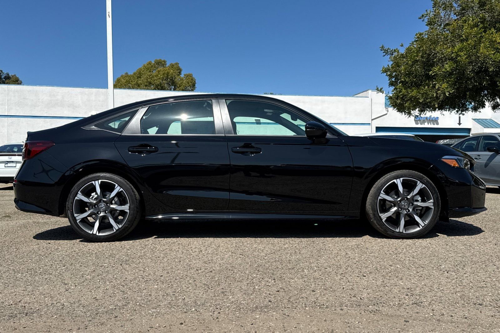 Used 2025 Honda Civic Sport image 3