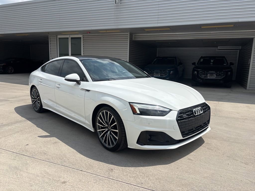 Used 2022 Audi A5 2.0T Premium Plus image 3