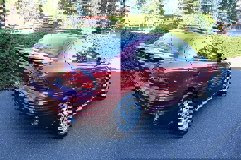 Used 2002 Pontiac Grand Am SE image 3