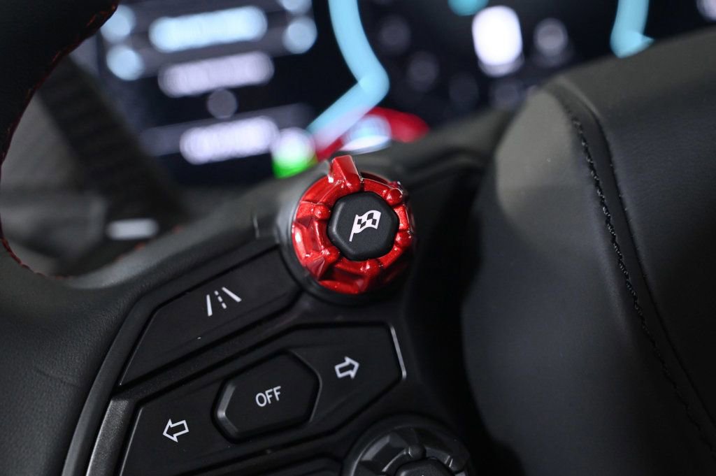 Used 2024 Lamborghini Revuelto image 21