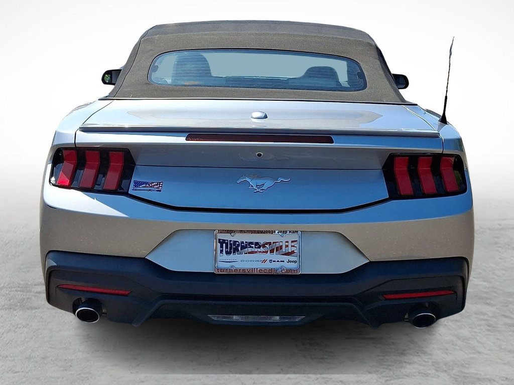 Used 2024 Ford Mustang Premium RWD image 4