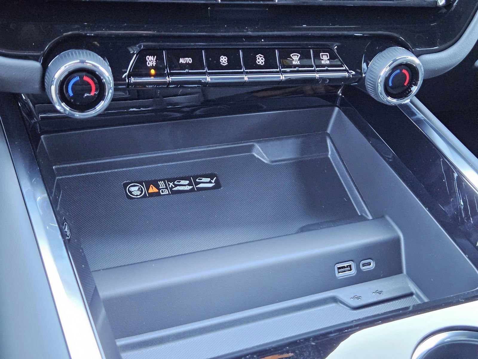 New 2026 Chevrolet Tahoe Premier image 21