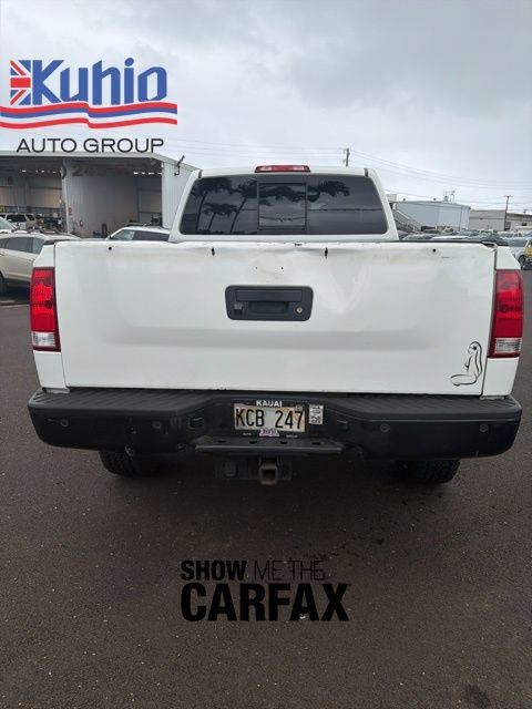 Used 2015 Nissan Titan SV w/ SV Value Truck Package AWD/4WD image 9