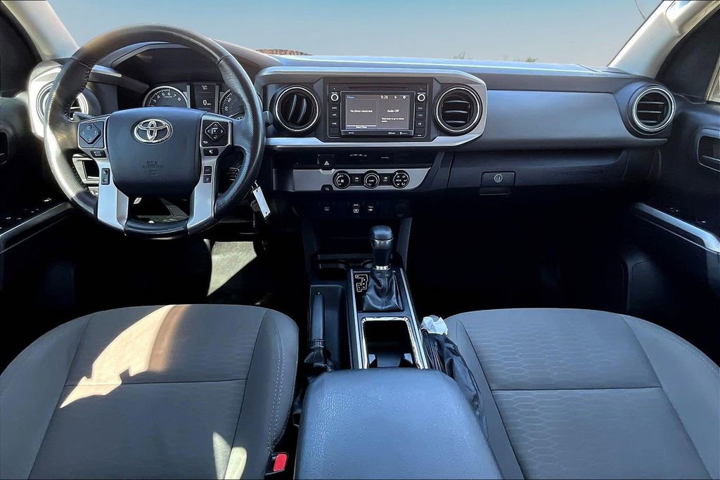 Used 2018 Toyota Tacoma SR5 RWD image 16