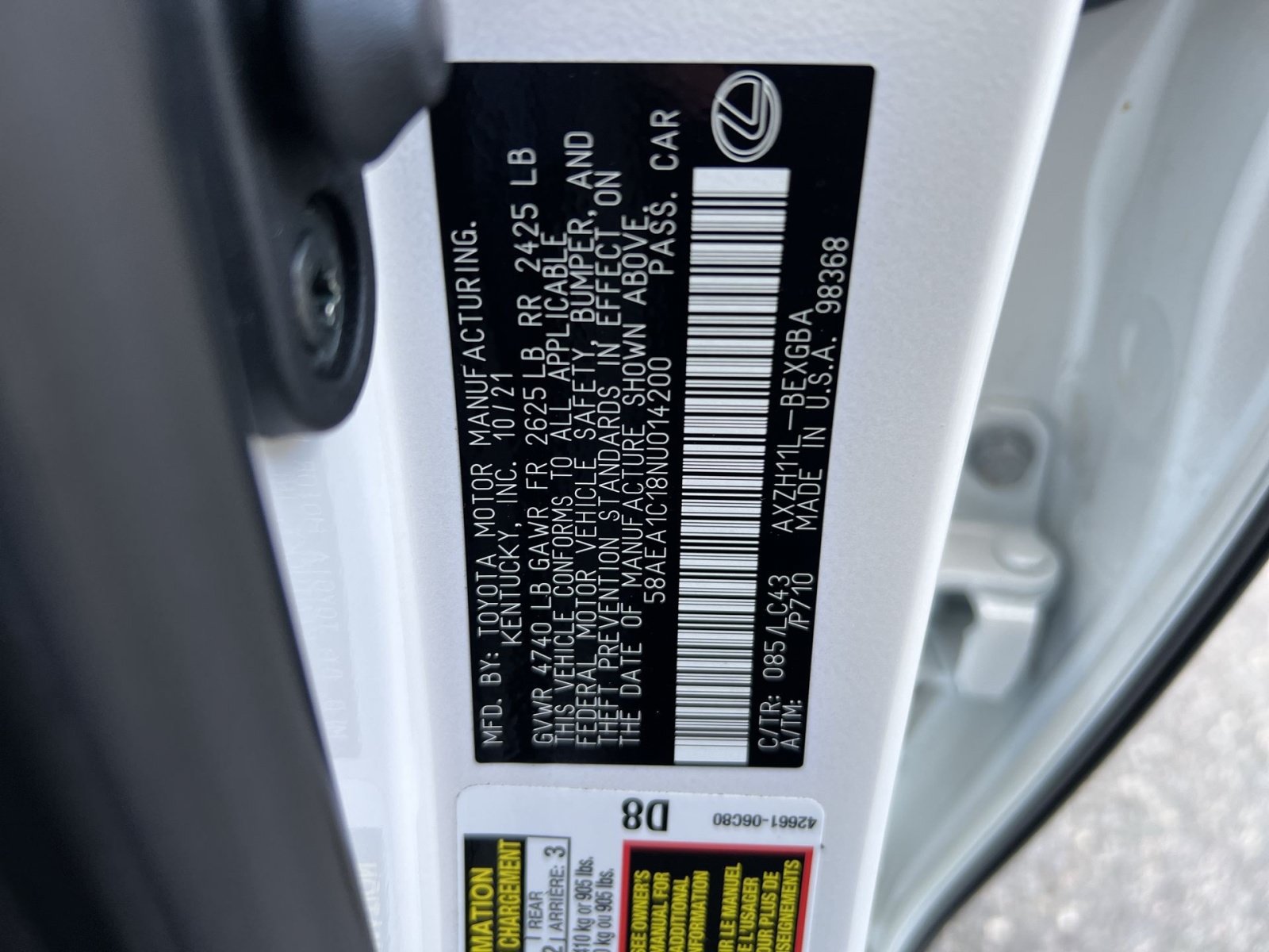 Used 2022 Lexus ES 300h w/ Accessory Package FWD image 29