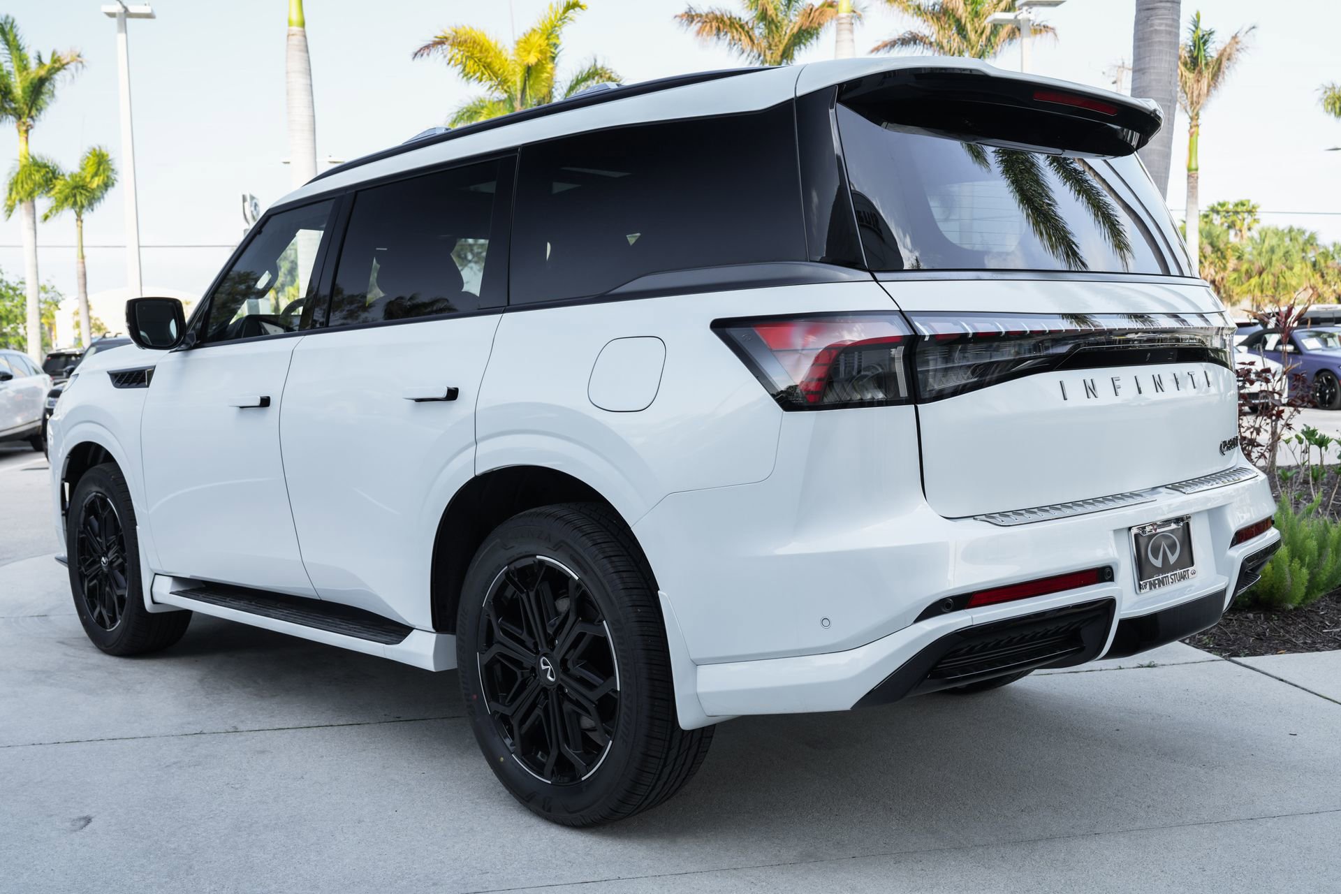 New 2026 INFINITI QX80 4WD w/ Sport Exterior Package image 22