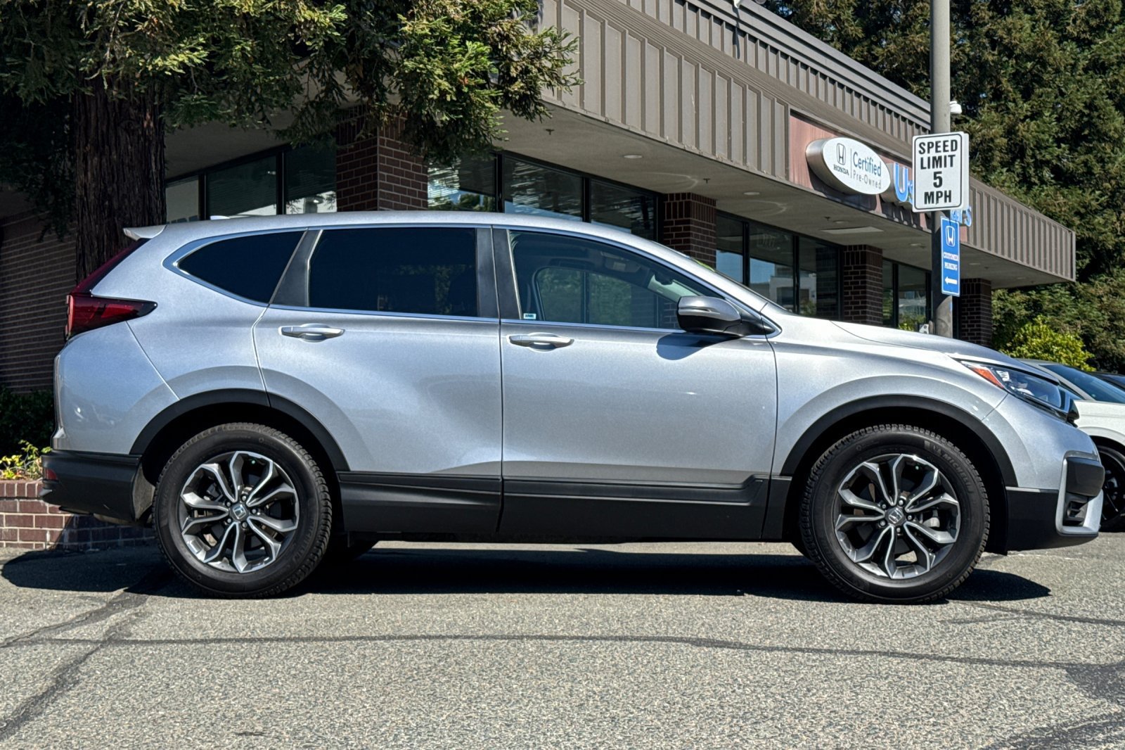 Used 2022 Honda CR-V EX-L image 3