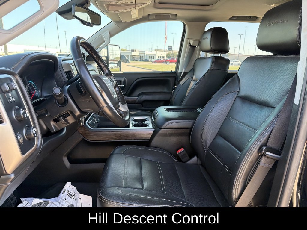 Used 2018 GMC Sierra 2500 Denali w/ Duramax Plus Package AWD/4WD image 28
