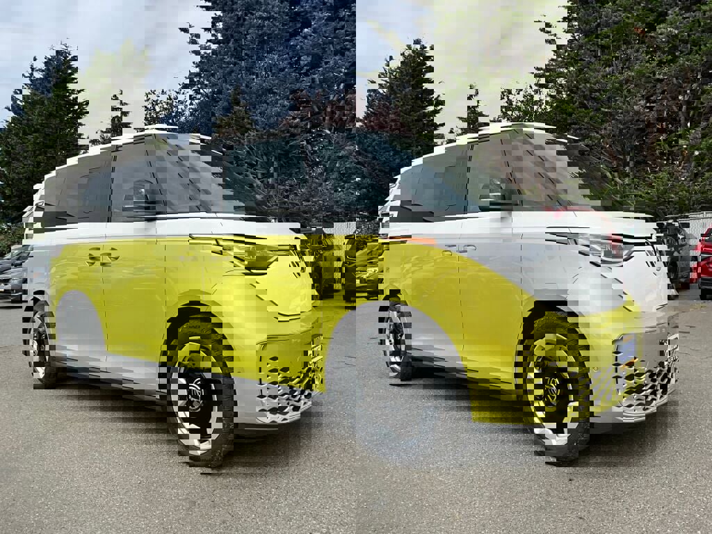 New 2025 Volkswagen ID. Buzz Pro S Plus image 2