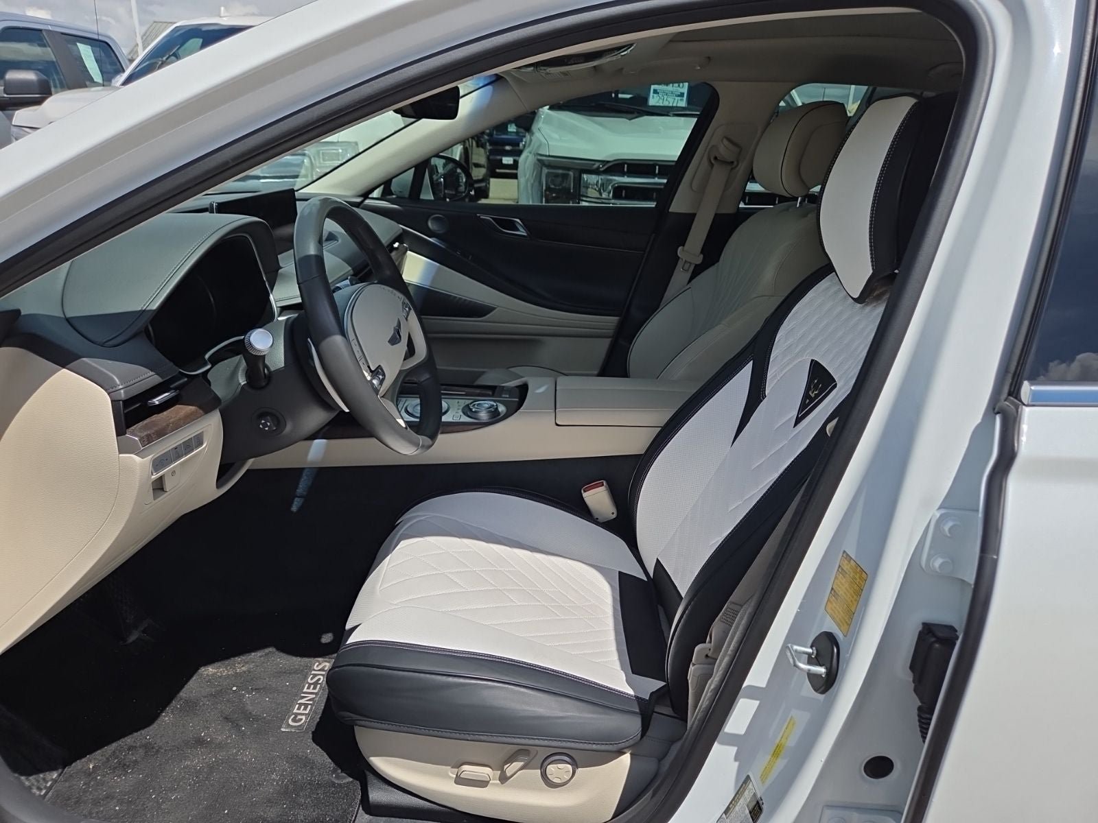 Used 2021 Genesis G80 3.5T AWD/4WD image 9