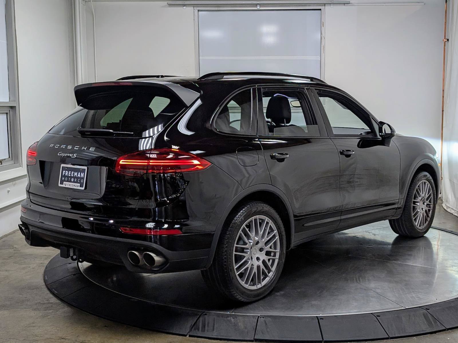 Used 2018 Porsche Cayenne S AWD/4WD image 9