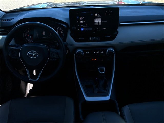 Used 2023 Toyota RAV4 XLE Premium image 14