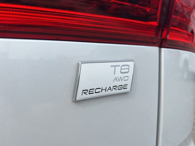 Certified 2024 Volvo XC60 T8 Plus w/ Protection Package Premier image 15