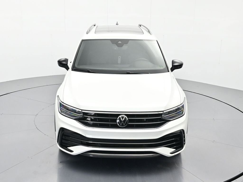 Used 2023 Volkswagen Tiguan SE R-Line FWD image 28