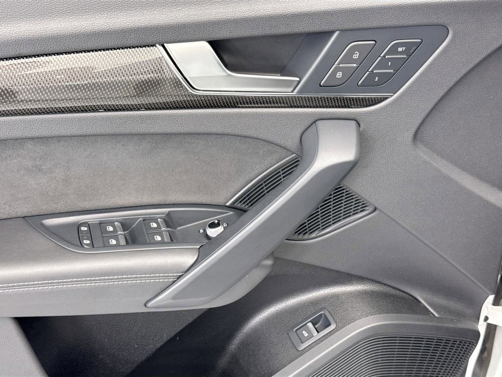 Used 2021 Audi SQ5 Premium Plus w/ Premium Plus Package image 22