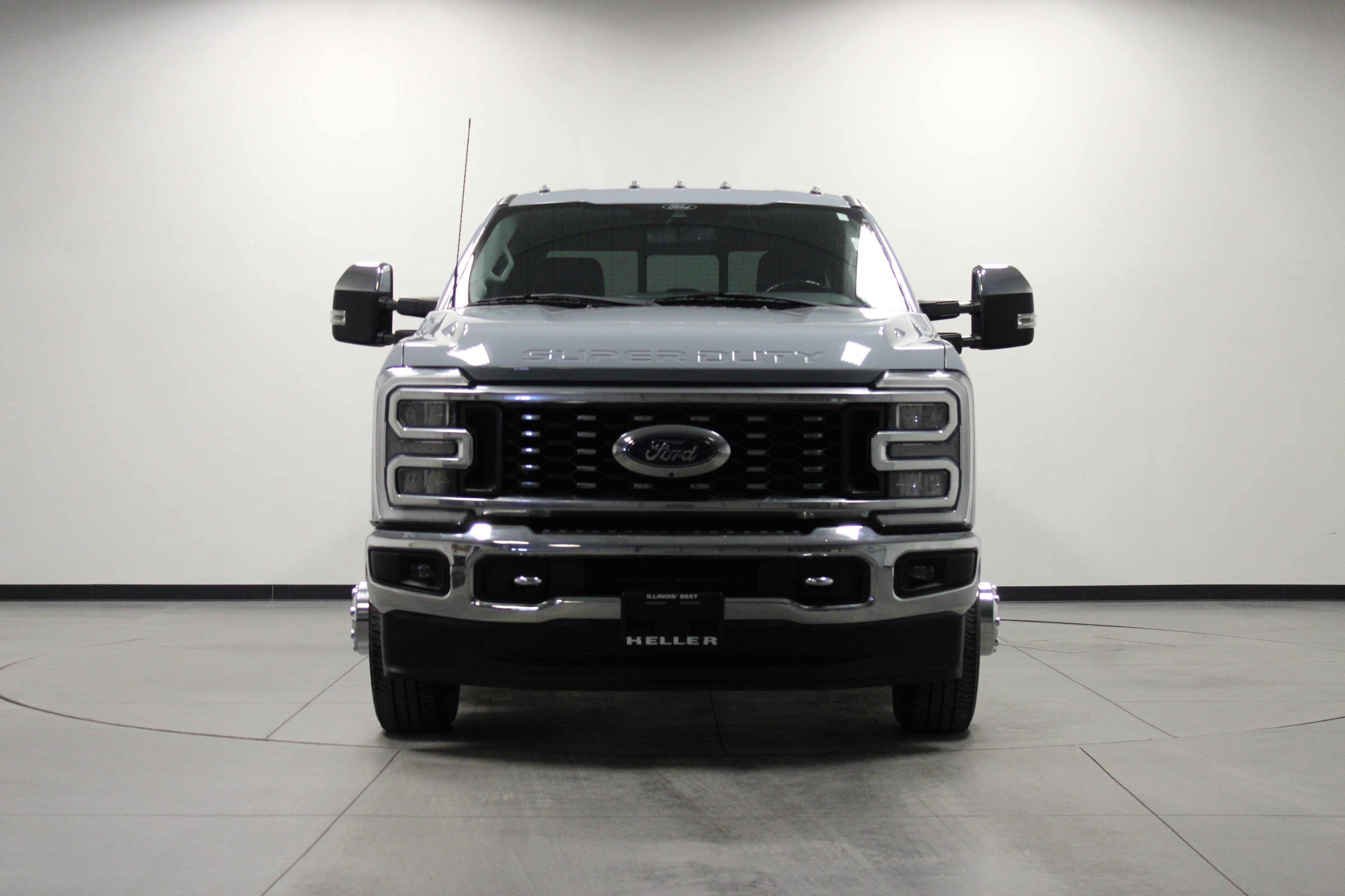 Used 2024 Ford F350 Lariat w/ Chrome Package image 9