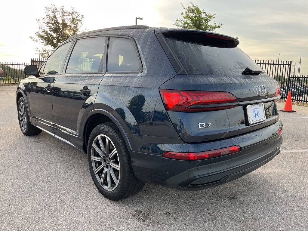 Used 2023 Audi Q7 2.0T Premium Plus AWD/4WD image 6