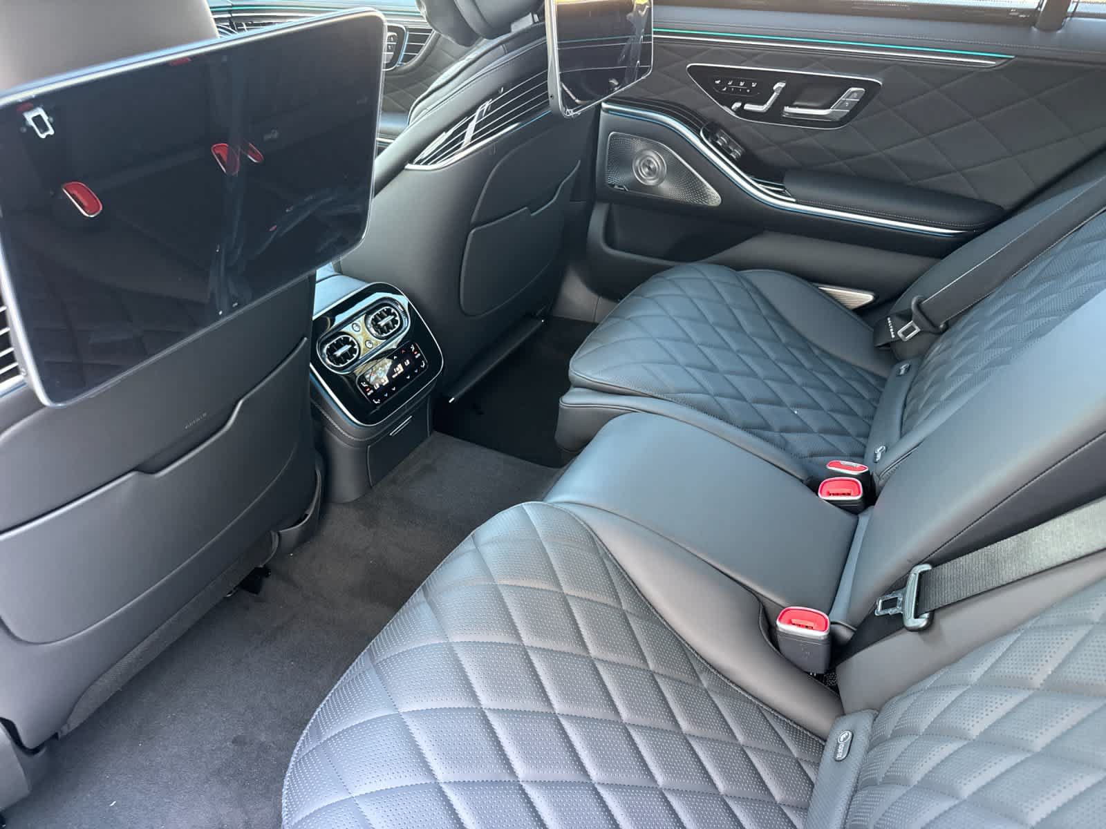New 2027 Mercedes-Benz S 580 4MATIC Sedan image 12