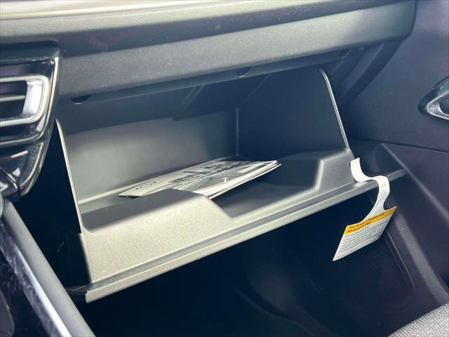 Used 2026 Chevrolet Traverse LT image 27