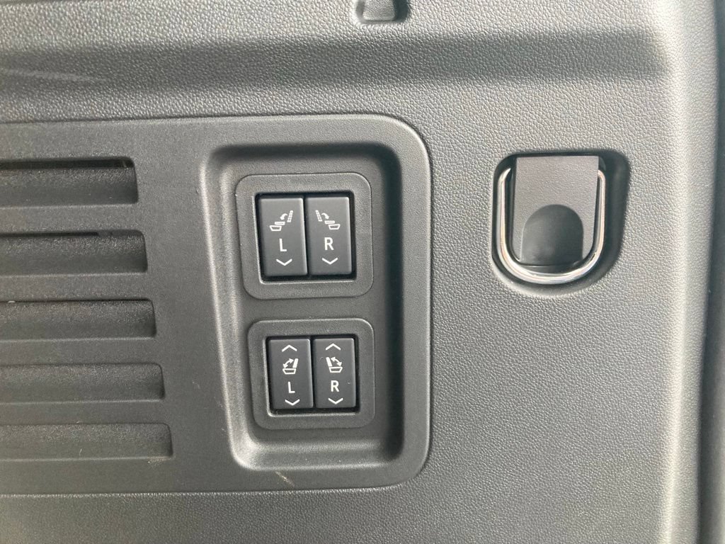 New 2026 Chevrolet Traverse High Country AWD/4WD image 25