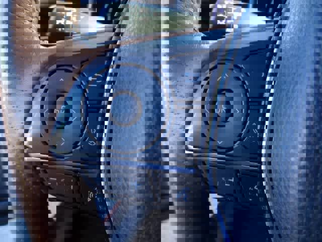 Used 2019 Toyota Avalon Limited image 22