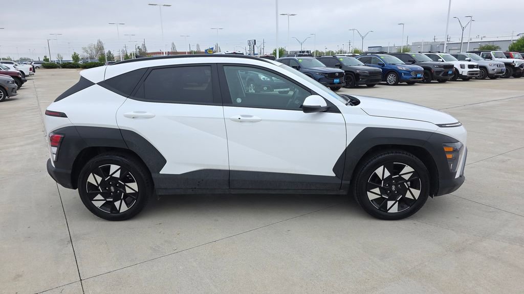 Used 2025 Hyundai Kona SEL image 6
