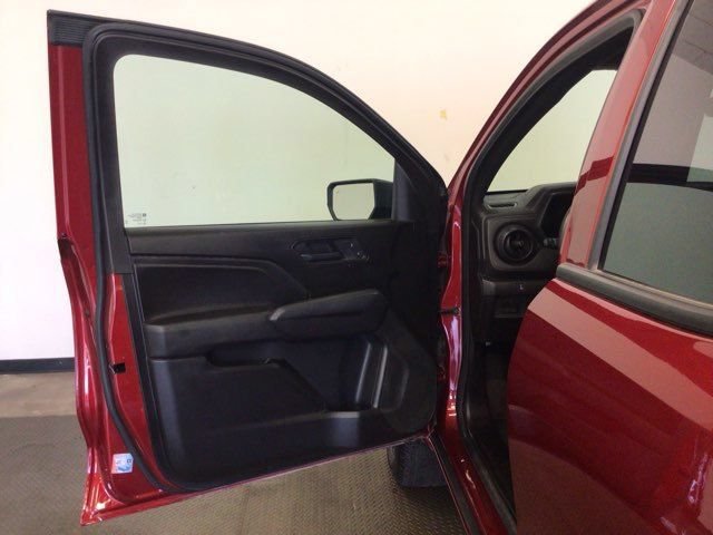 Used 2026 Chevrolet Colorado W/T w/ WT Custom Package RWD image 7