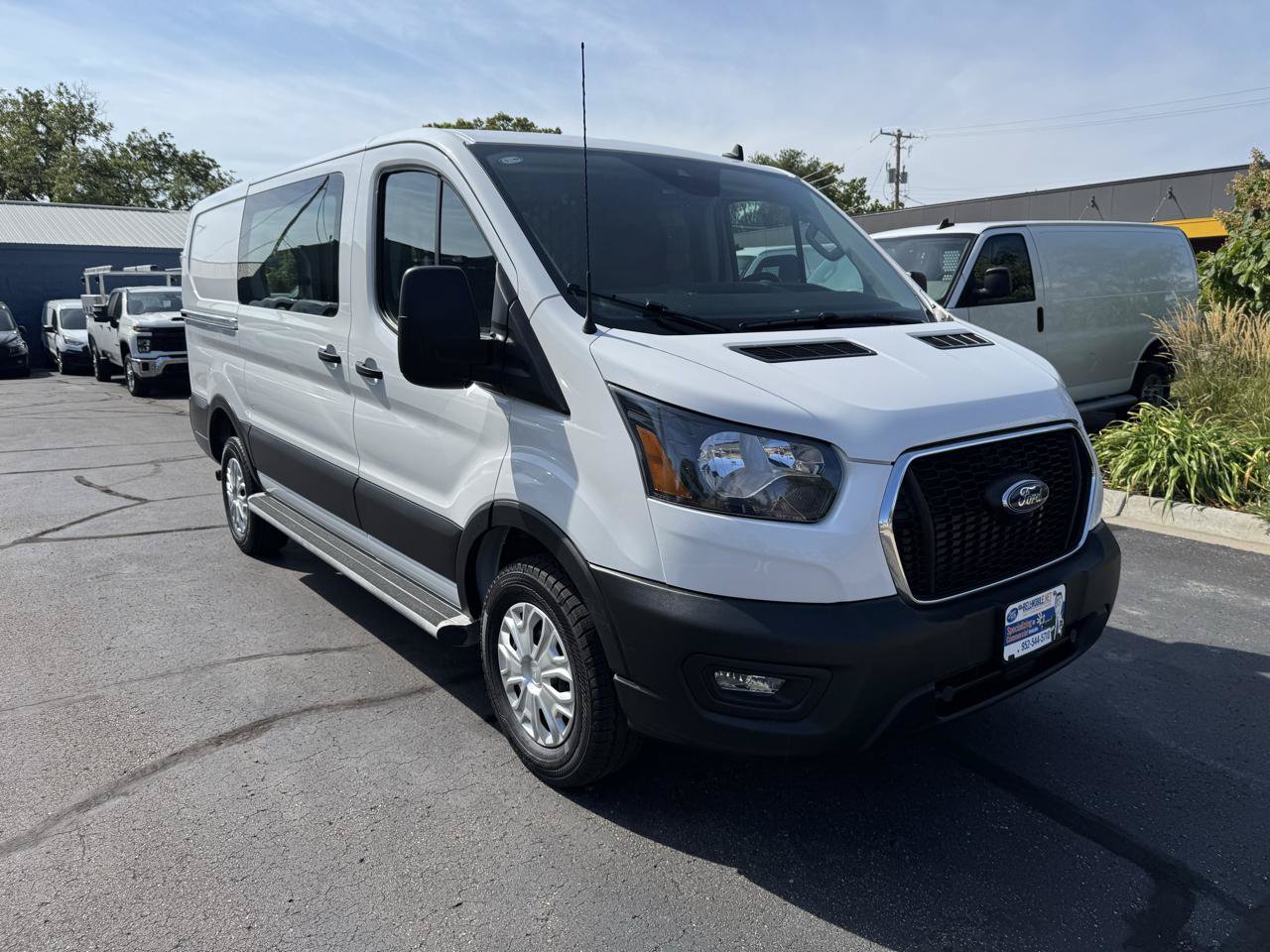 Used 2025 Ford Transit 250 Low Roof w/ Exterior Upgrade Package RWD image 3