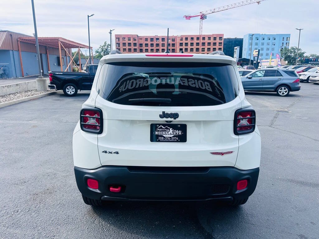 Used 2016 Jeep Renegade Trailhawk AWD/4WD image 6