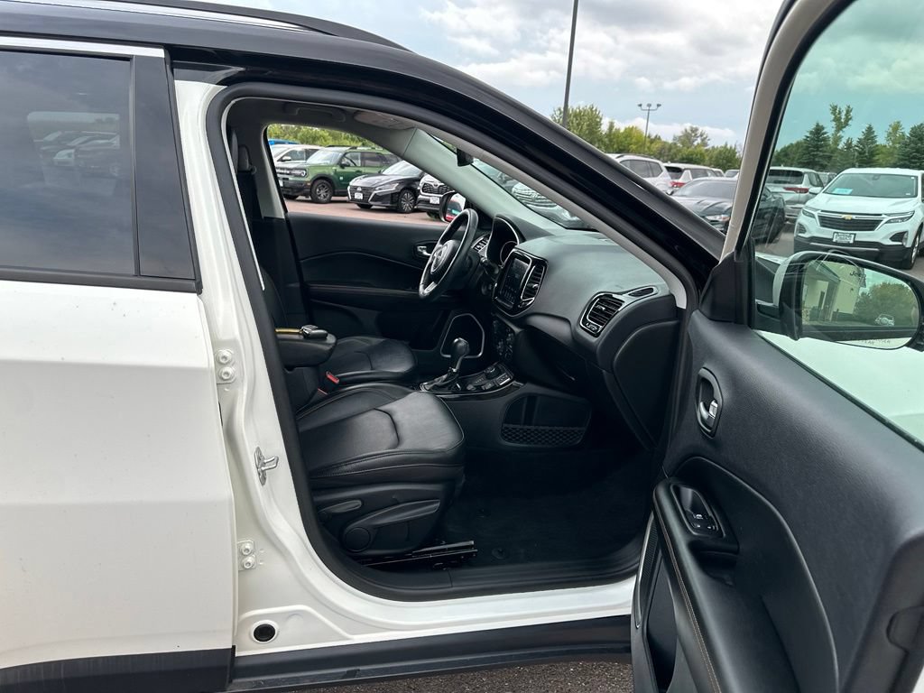 Used 2019 Jeep Compass Limited AWD/4WD image 28