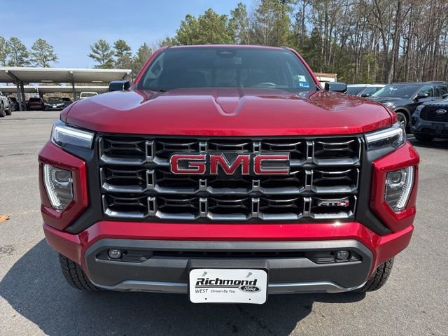 Used 2025 GMC Canyon AT4 image 8