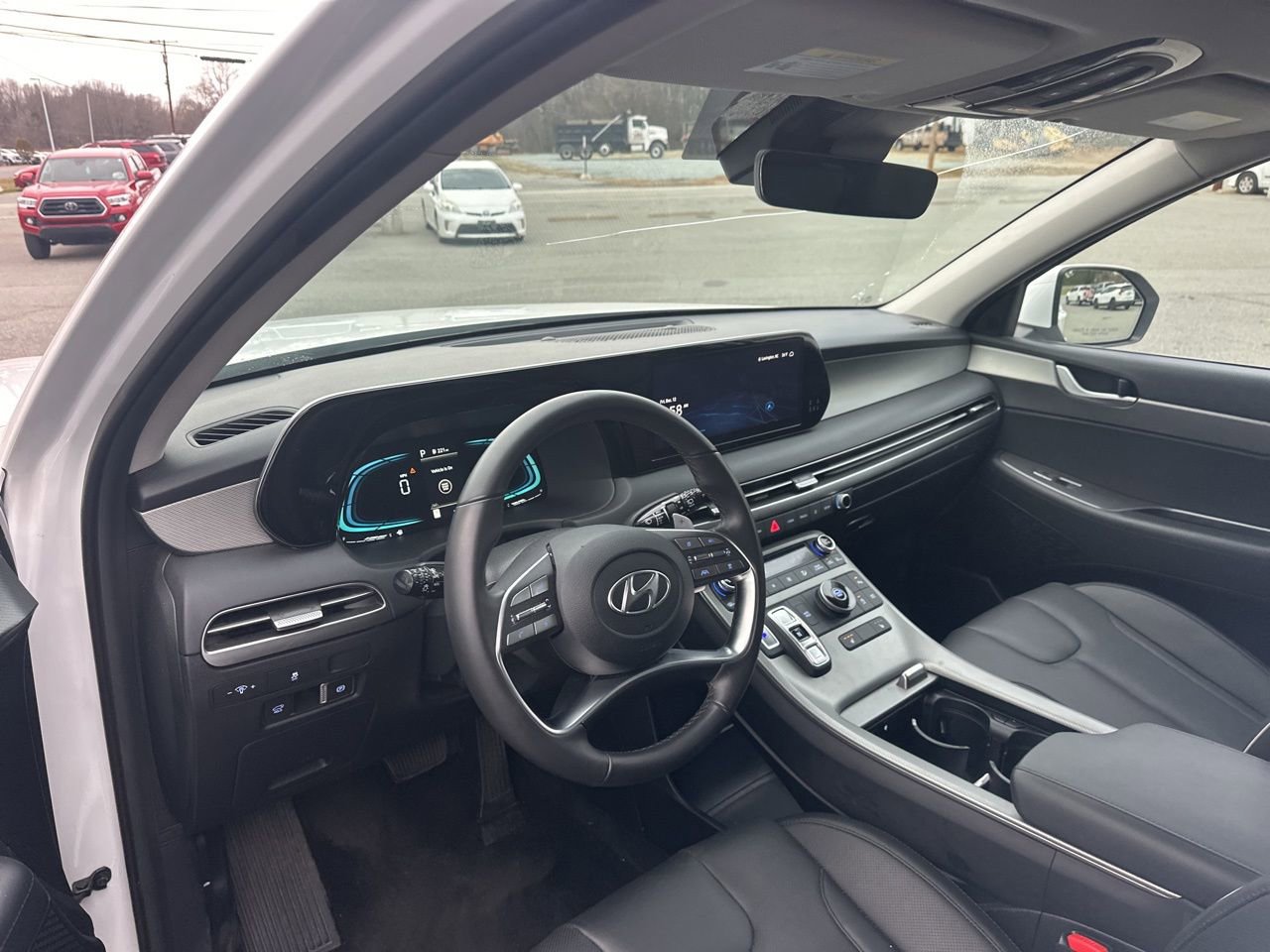 Used 2025 Hyundai Palisade XRT image 3