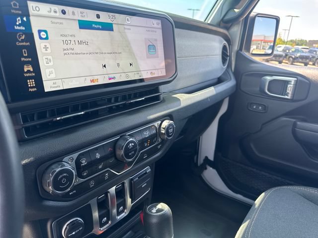 Used 2024 Jeep Wrangler Sport AWD/4WD image 20
