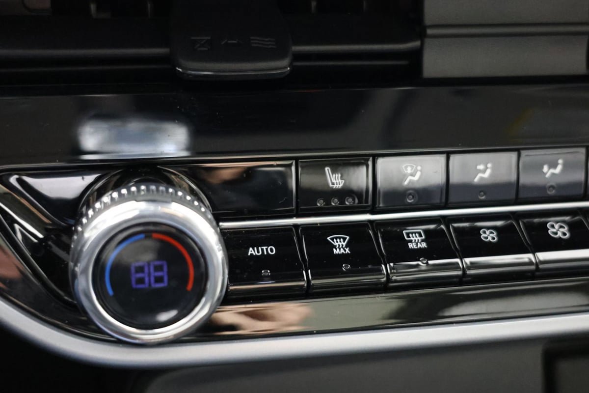 Used 2025 Honda Prologue Touring image 9