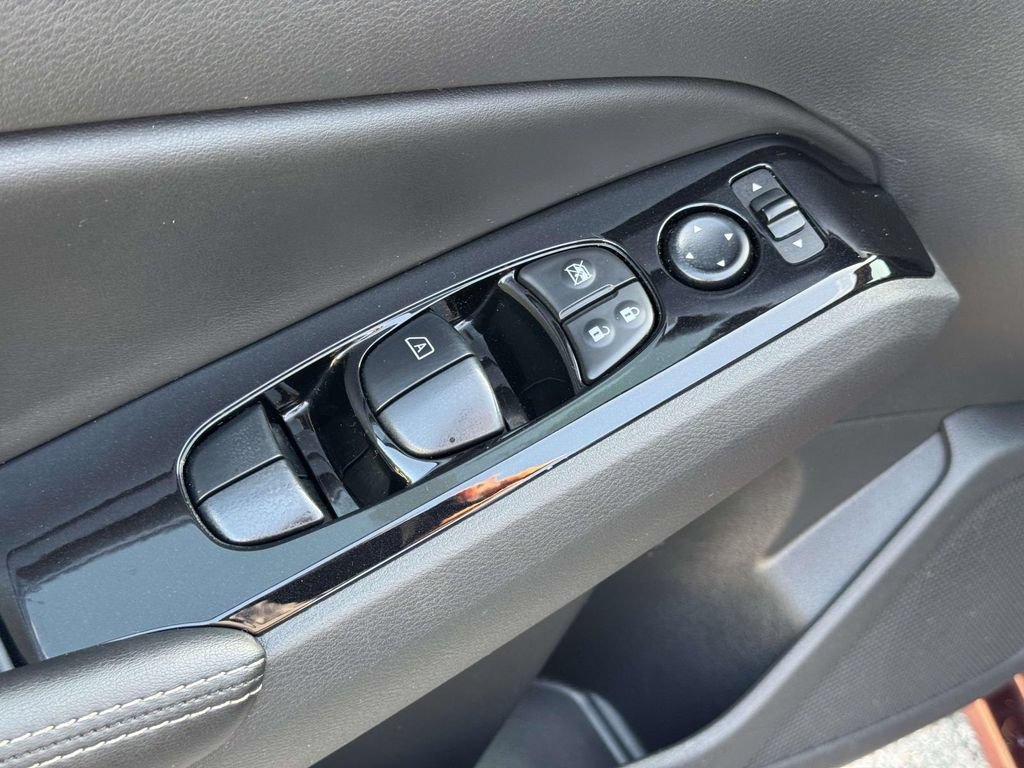 Used 2023 Nissan Altima 2.5 SV AWD/4WD image 18