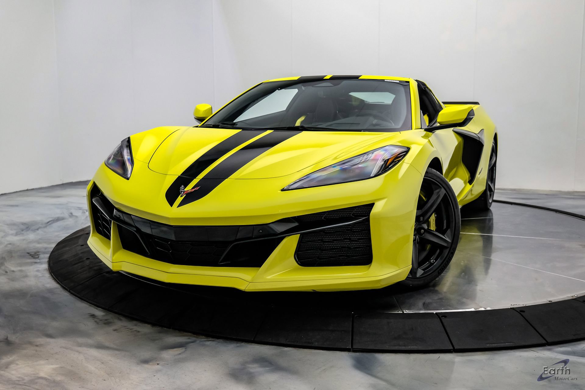 Used 2024 Chevrolet Corvette Z06 w/ Stealth Interior Trim Package image 5