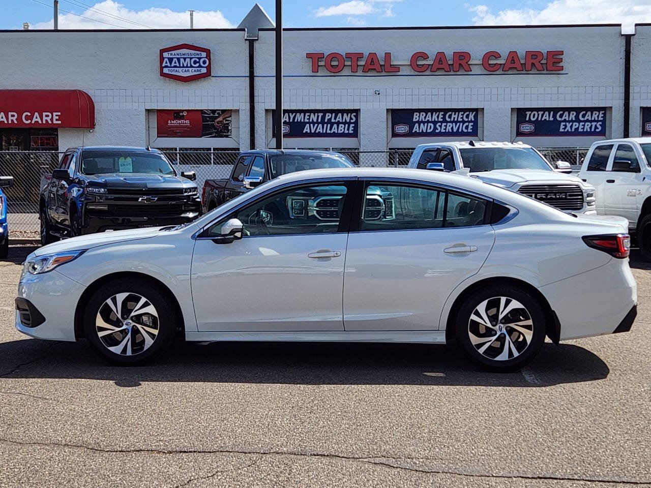 Used 2020 Subaru Legacy Premium AWD/4WD image 2