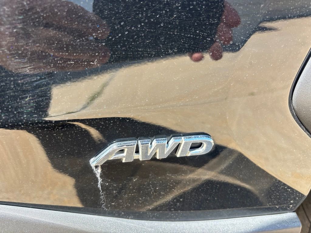 Used 2024 Toyota RAV4 LE AWD/4WD image 10