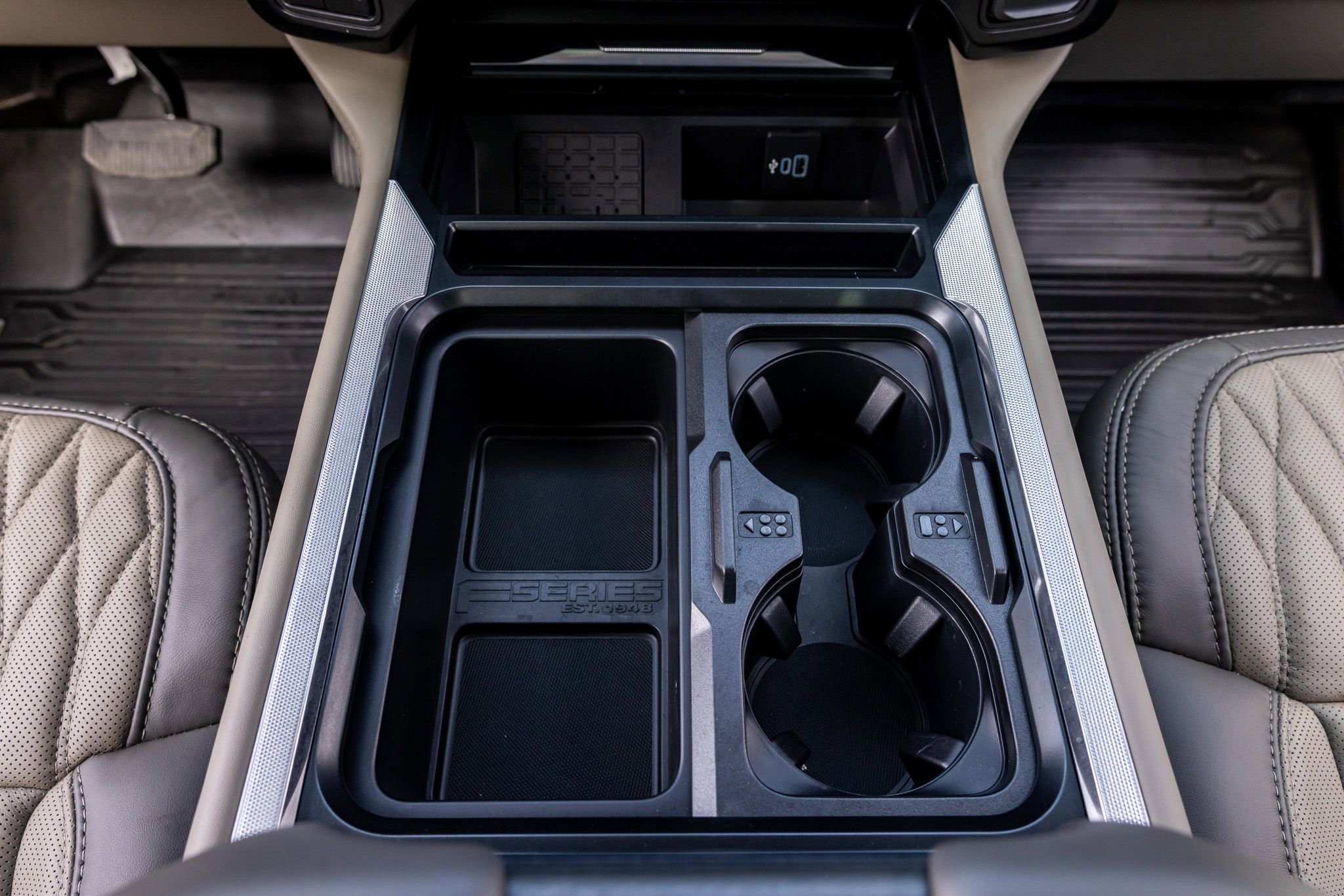 Used 2026 Ford F450 Platinum w/ Platinum Plus Package image 28