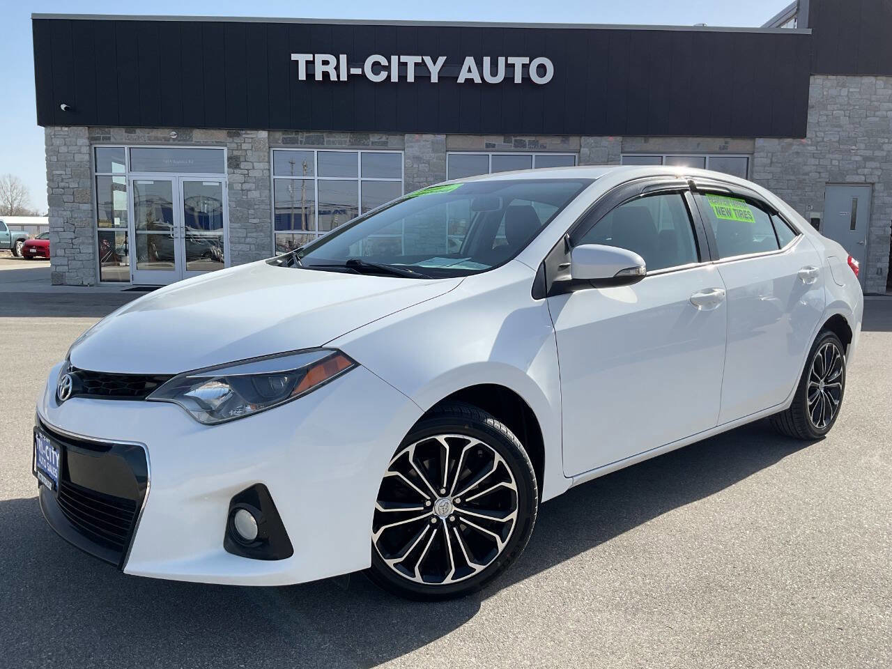 Used 2016 Toyota Corolla S image 1