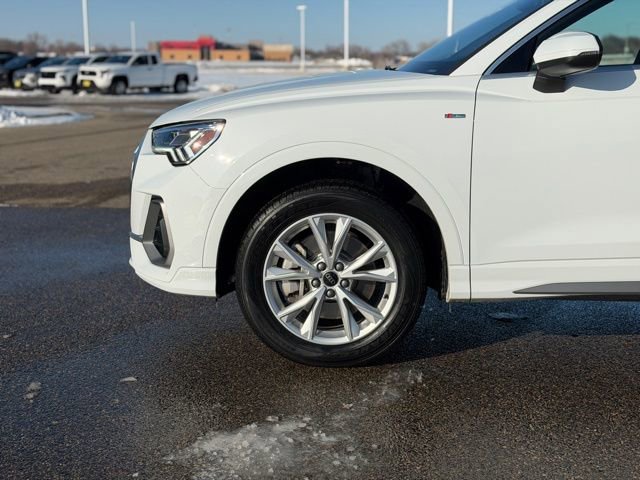 Used 2025 Audi Q3 2.0T Premium image 10