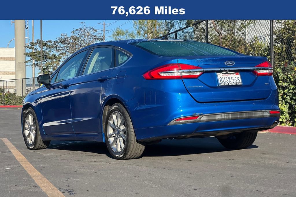 Used 2017 Ford Fusion SE w/ Fusion SE Technology Package image 8