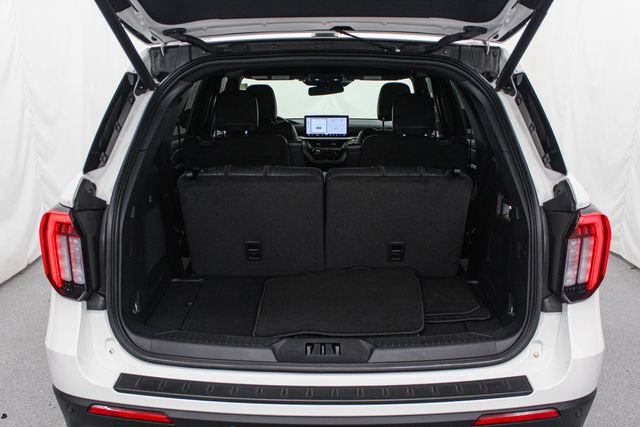 Used 2025 Ford Explorer ST AWD/4WD image 7
