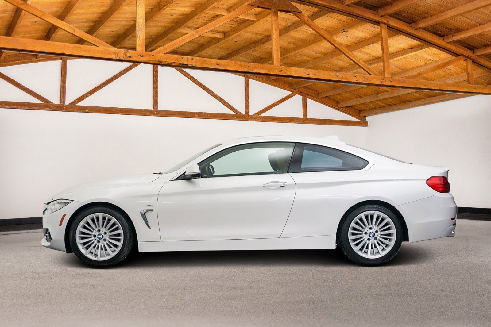 Used 2015 BMW 428i Coupe image 2
