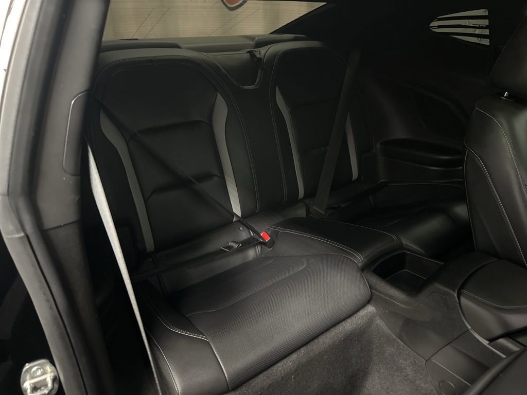 Used 2019 Chevrolet Camaro SS RWD image 21