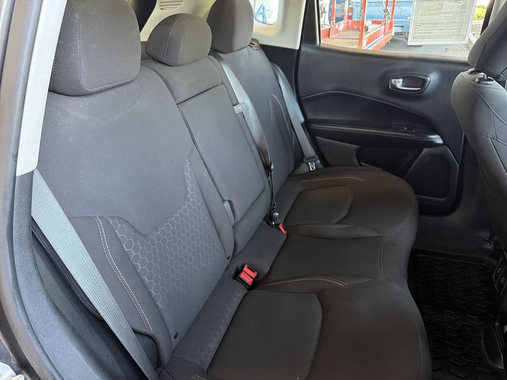 Used 2020 Jeep Compass Sport AWD/4WD image 26