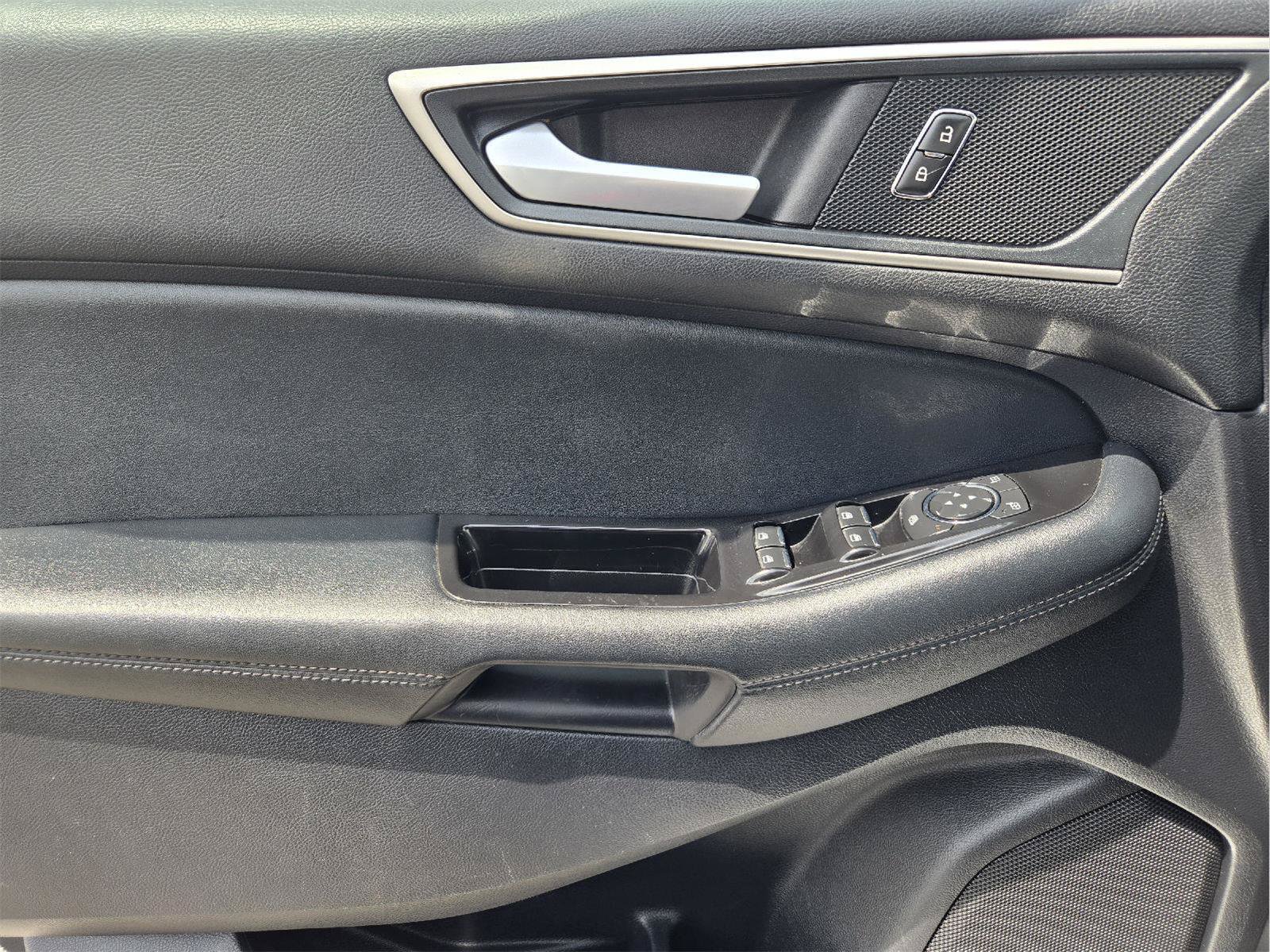Used 2020 Ford Edge SEL AWD/4WD image 22