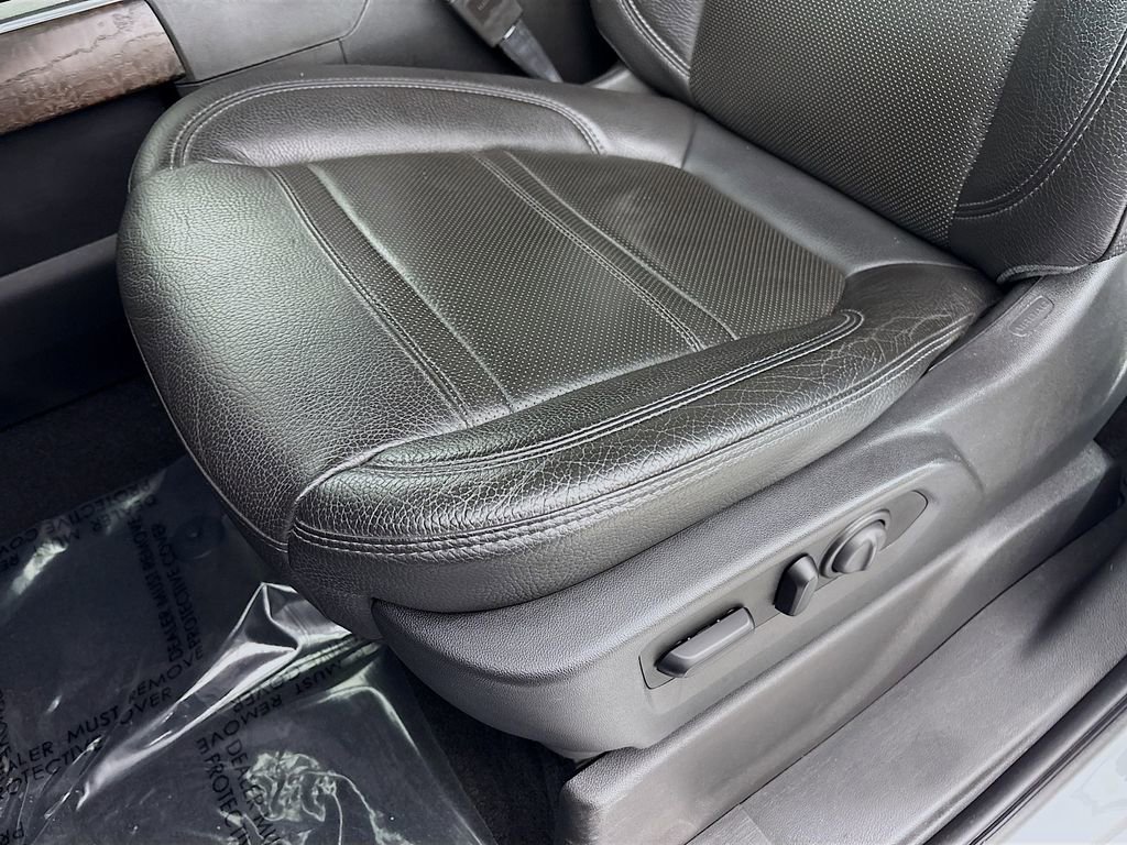 Used 2020 GMC Sierra 3500 Denali image 22