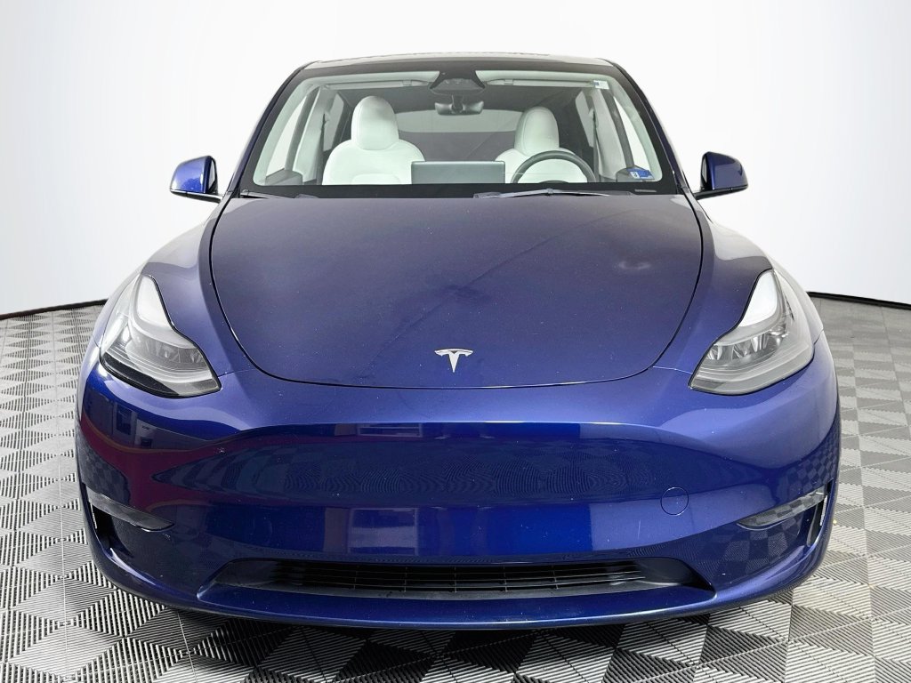 Used 2023 Tesla Model Y Long Range AWD/4WD image 2